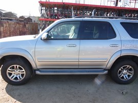 2007 Toyota Sequoia SR5 Silver 4.7L AT 4WD